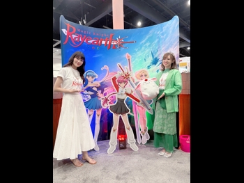  alt="Saori Hayami"