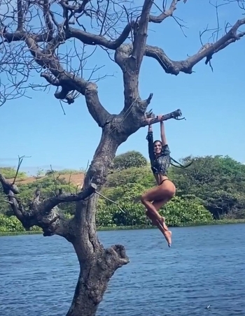 Bruna Marquezine