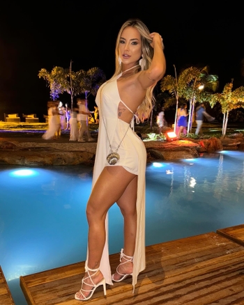 Gabi Martins