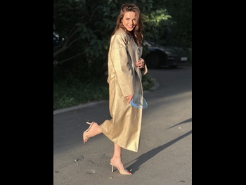  alt="Anna Peskova"