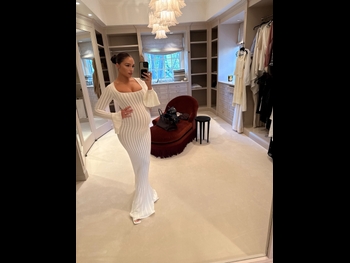  alt="Olivia Culpo"