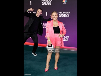  alt="Shawn Johnson (vii)"