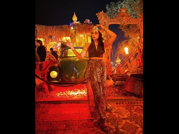  alt="Yashma Gill"