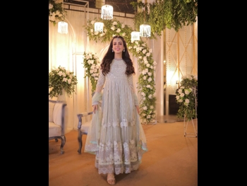  alt="Yashma Gill"
