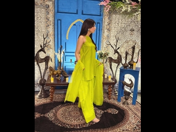  alt="Yashma Gill"