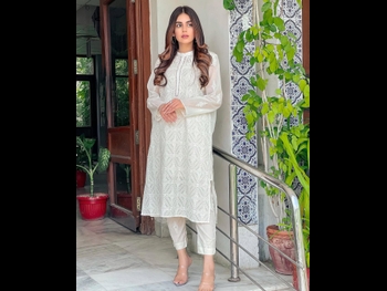  alt="Yashma Gill"