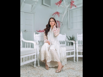  alt="Yashma Gill"