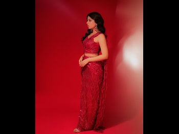  alt="Yashma Gill"