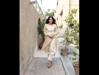  alt="Yashma Gill"