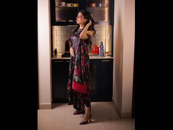  alt="Yashma Gill"