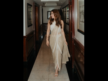  alt="Ayesha Omer"