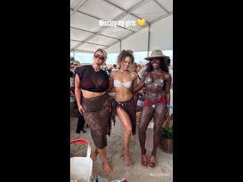  alt="Jasmine Sanders"