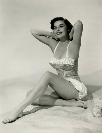 Elaine Stewart (I)