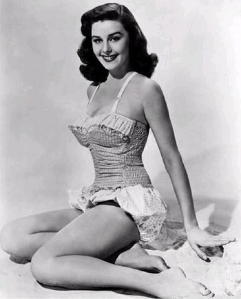 Elaine Stewart (I)