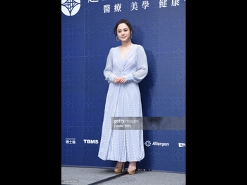  alt="Gillian Chung"