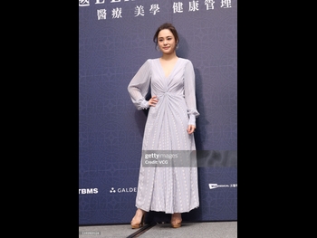  alt="Gillian Chung"