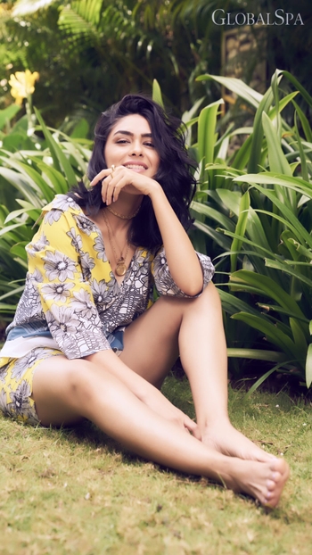 Mrunal Thakur