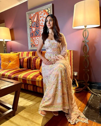 Mrunal Thakur