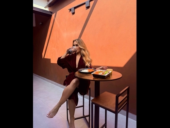  alt="Carla Diaz"