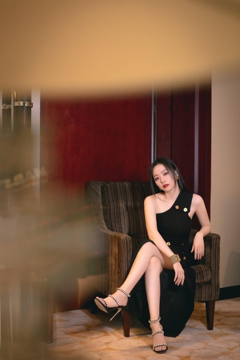 Jane Zhang