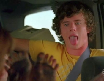 Charlie McDermott