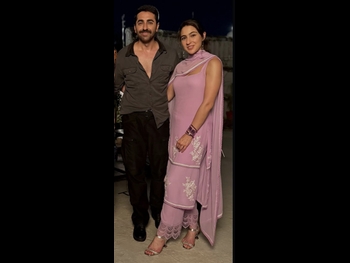  alt="Sara Ali Khan"