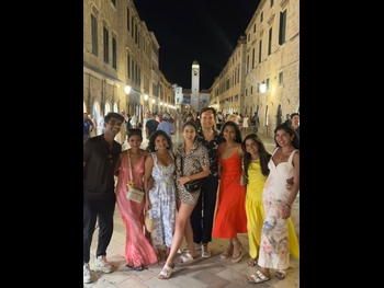  alt="Sara Ali Khan"