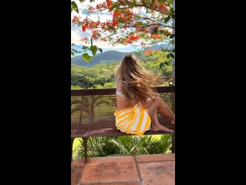  alt="Stephanie Cayo"