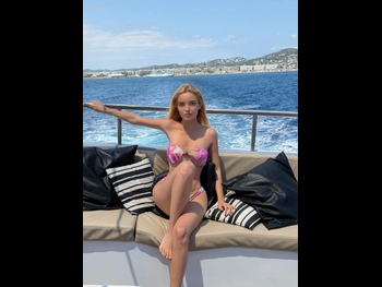 alt="Giovanna Chaves"