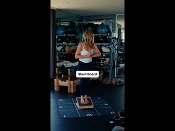  alt="Jennifer Aniston"