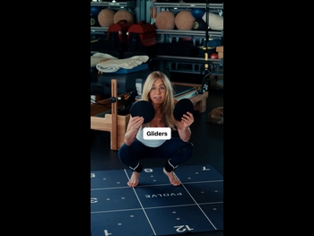  alt="Jennifer Aniston"