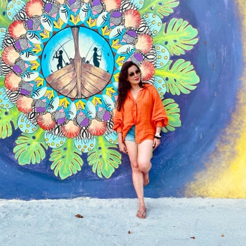 Neelam Kothari
