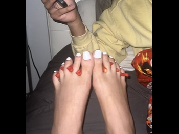  alt="Tana Mongeau"