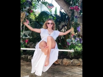  alt="Katheryn Winnick"