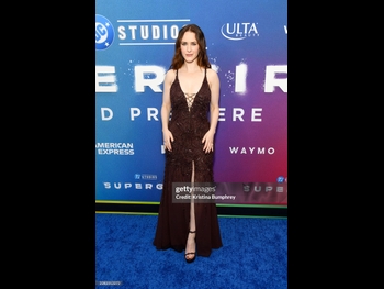  alt="Rachel Brosnahan"