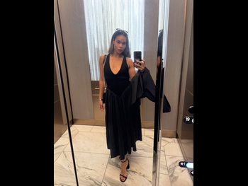  alt="Roxy Sternberg"