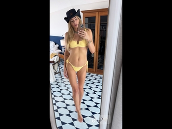  alt="Tori Praver"