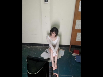  alt="Lee Seo-yeon"