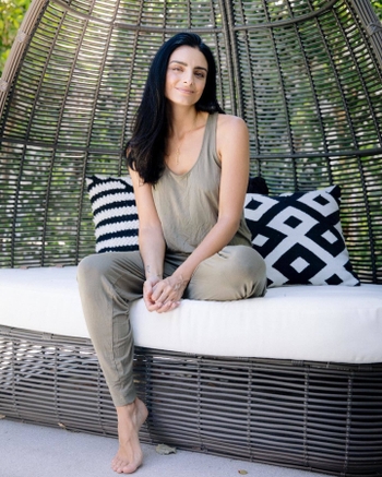 Aislinn Derbez