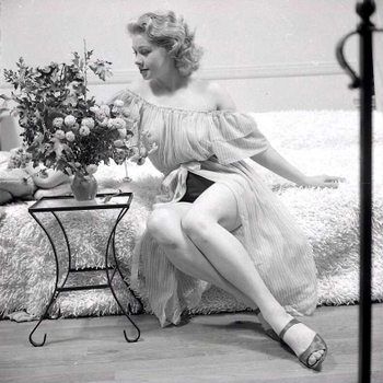 Sue Ane Langdon