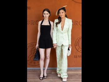  alt="Lily Collins"
