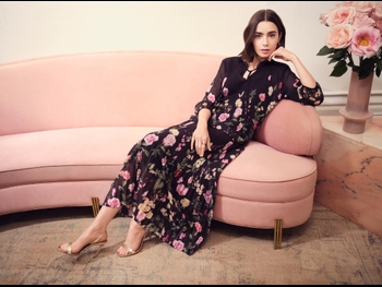  alt="Lily Collins"