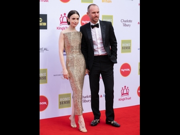  alt="Lily Collins"