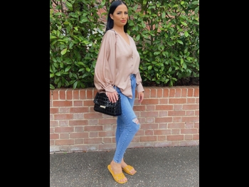  alt="Chantelle Houghton"