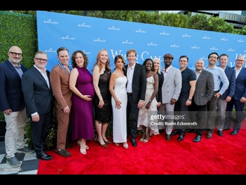  alt="Lori Loughlin"