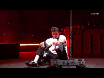  alt="Tyler Joseph"