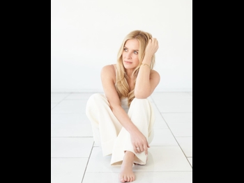  alt="Jessica Capshaw"