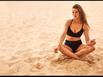 Robyn Lawley