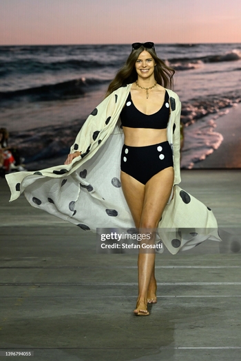 Robyn Lawley