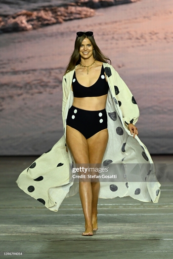 Robyn Lawley